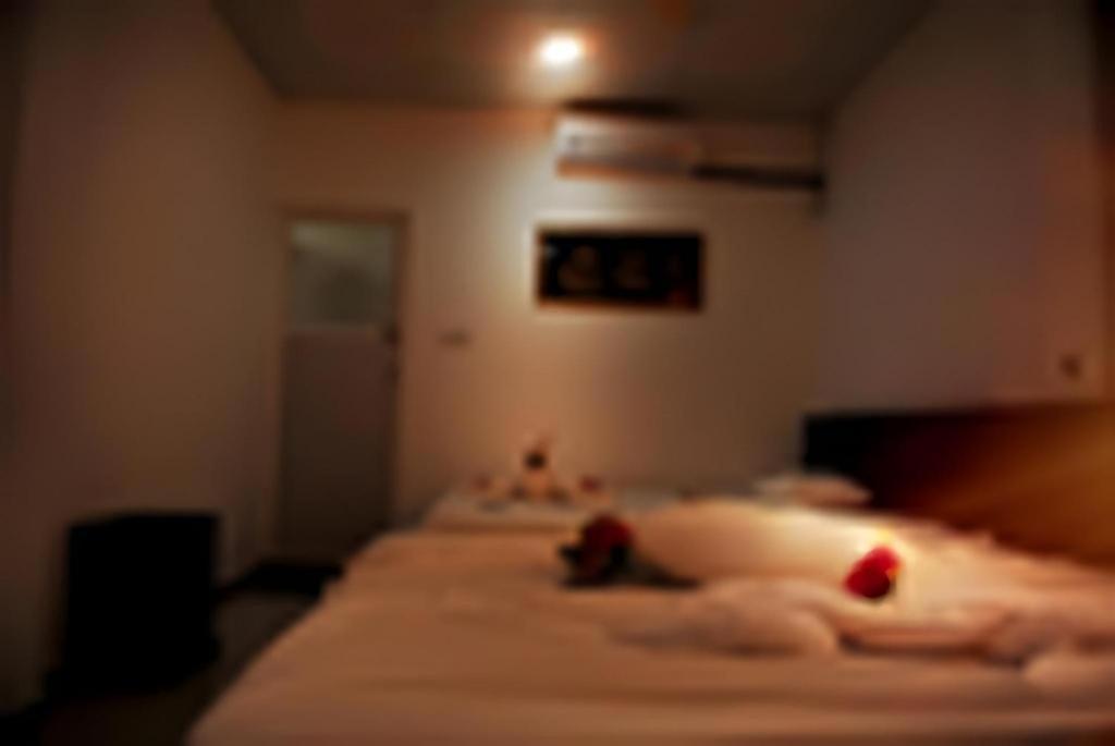 Hotel Glee Trincomalee Exteriör bild
